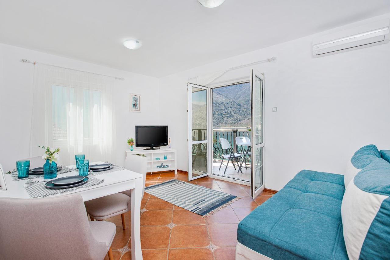 Promenade Rose Apartment Kotor Exterior photo