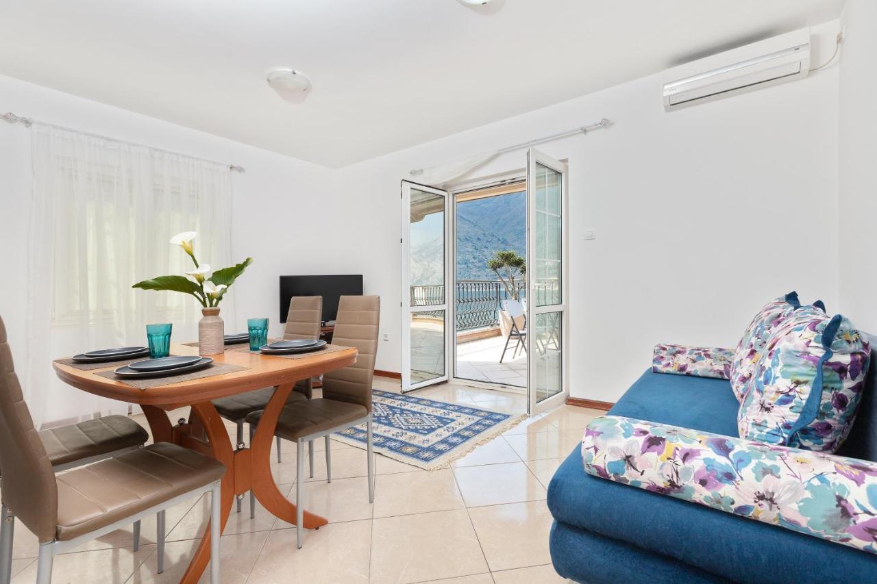 Promenade Rose Apartment Kotor Exterior photo