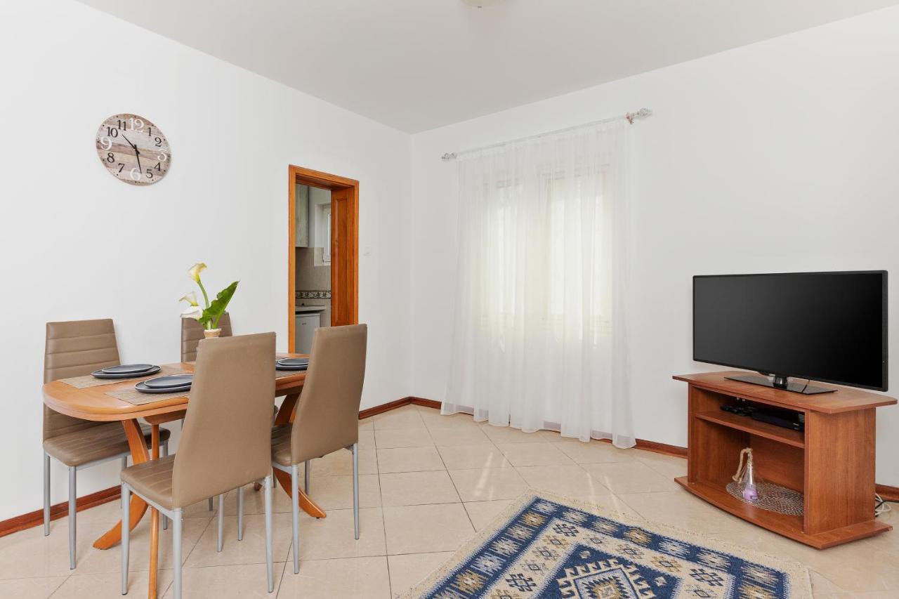 Promenade Rose Apartment Kotor Exterior photo